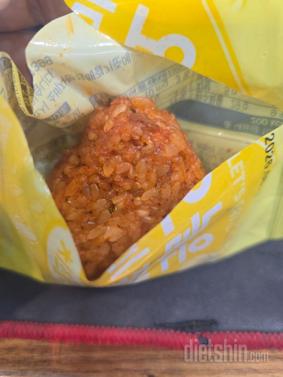 맛있네요
포장도 만족스러운데~
치즈불