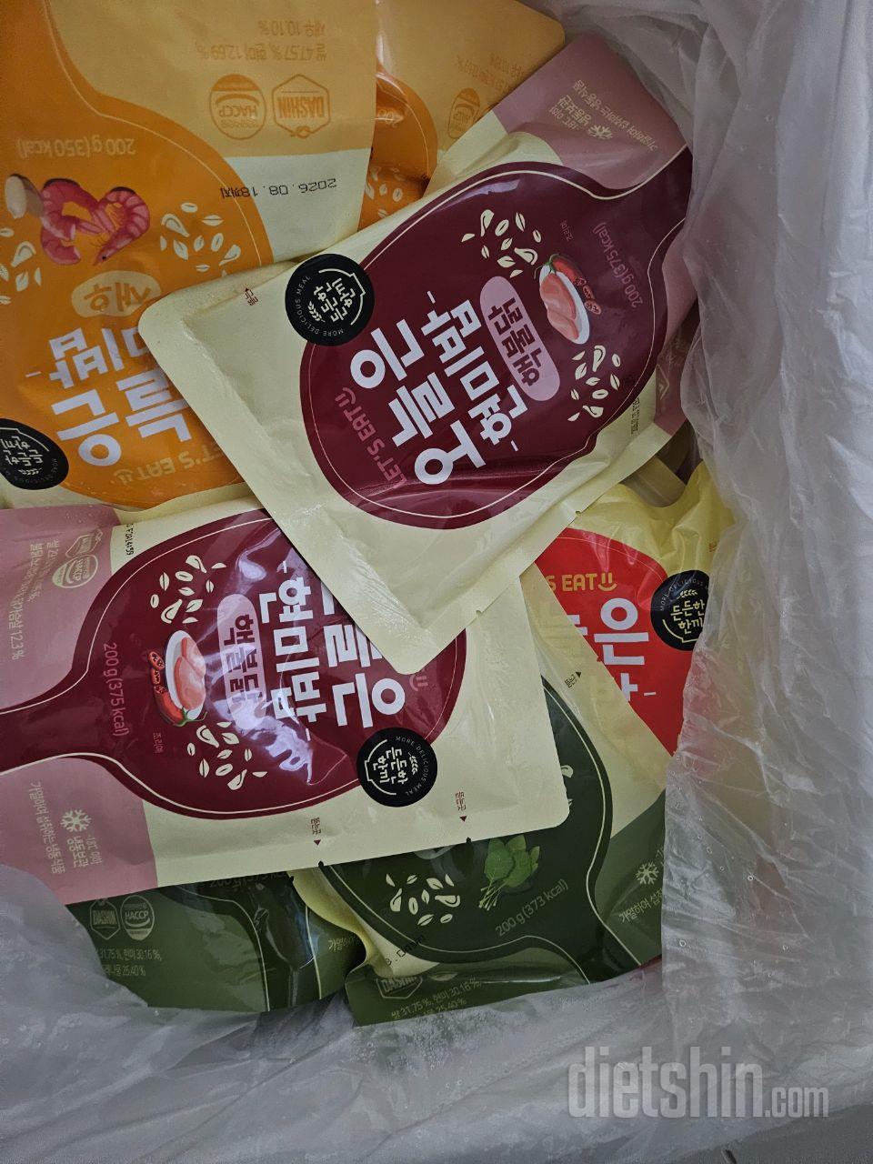 늘 점심대용으로 잘 먹고 있습니다.