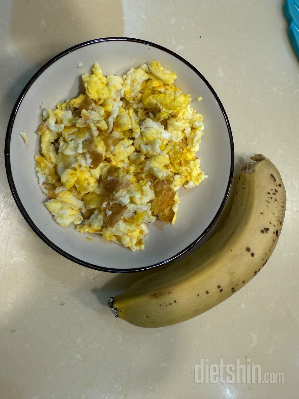 보통 17시간씩 단식하고
점심에 닭가