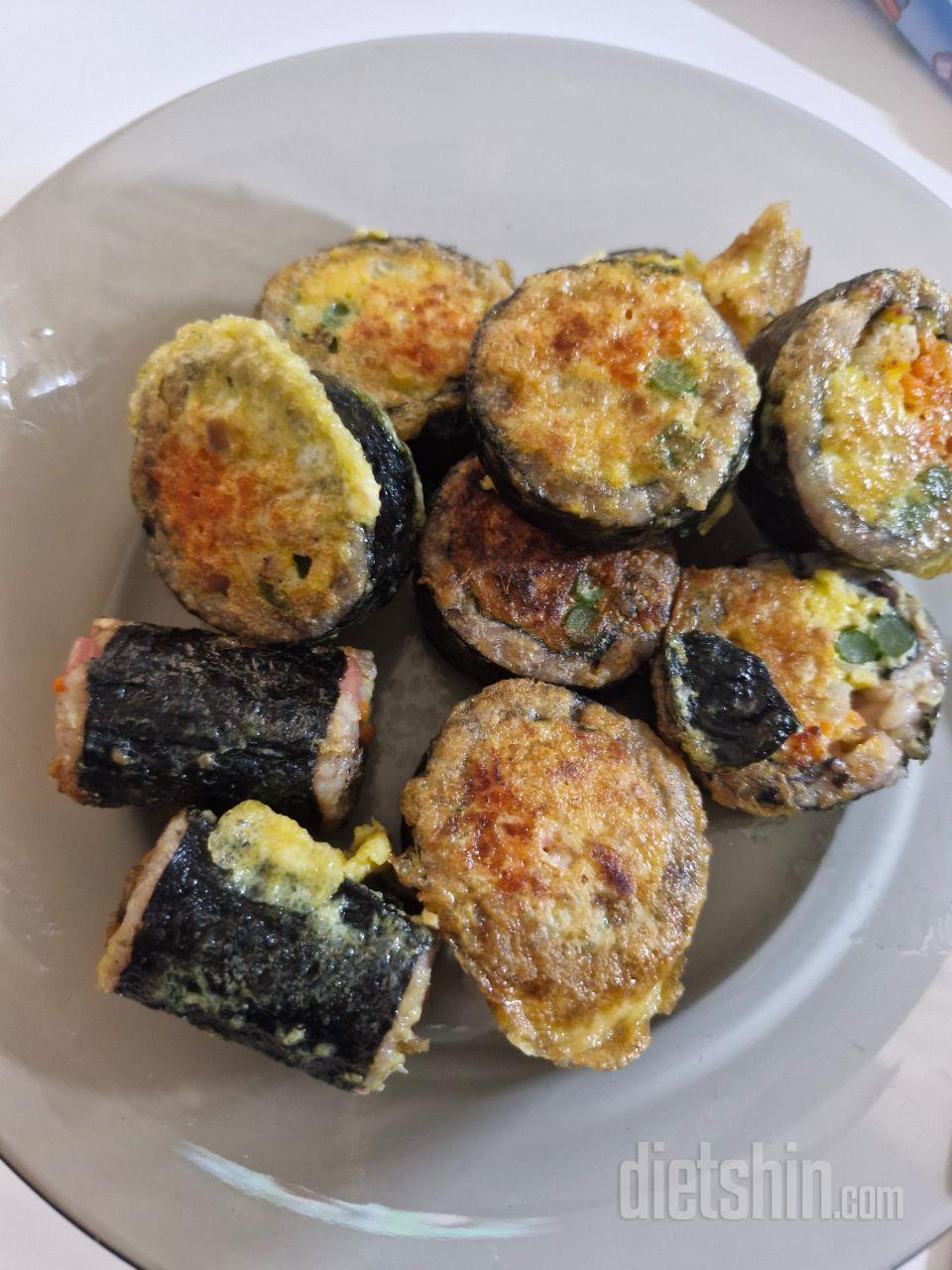 일단 냉동제품인데 녹지않고 배달되어서