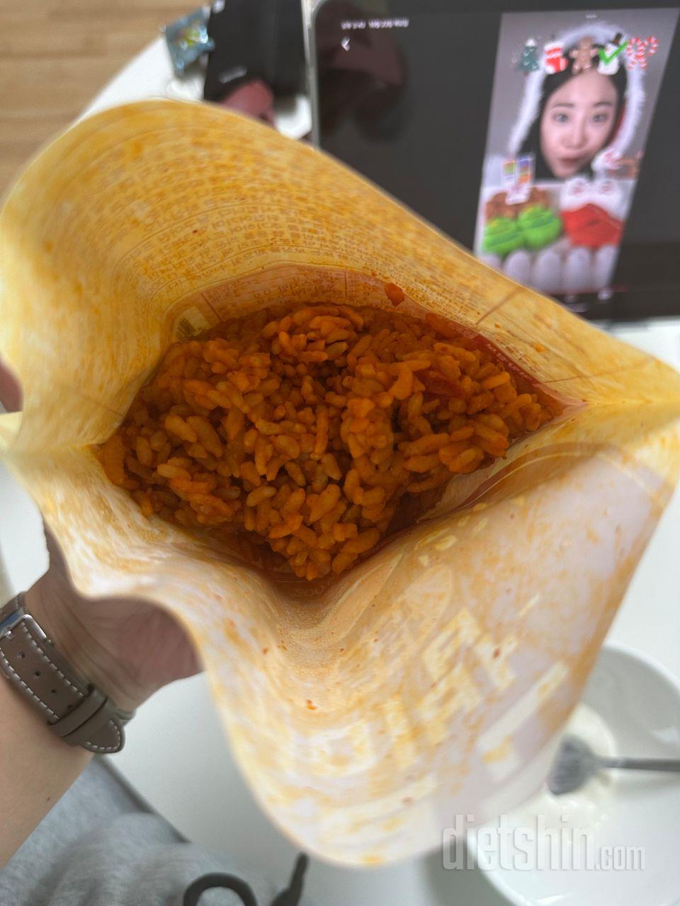 매운거 땡겨서 청양고추만 먹다가 밥