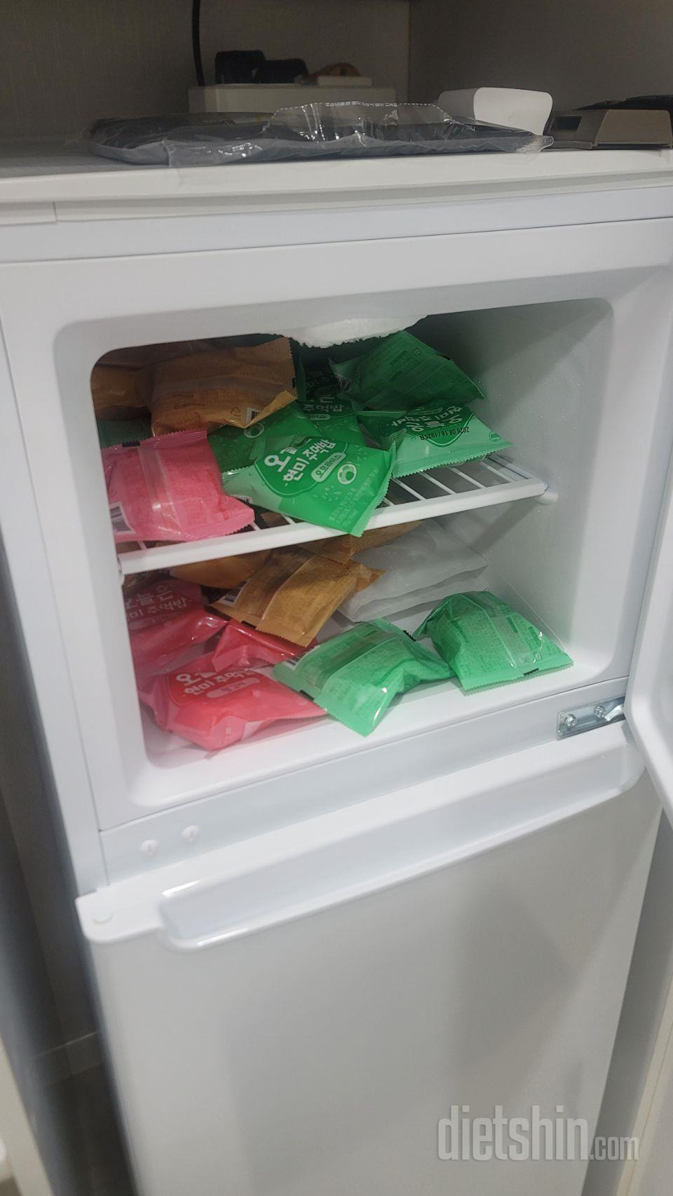 아침에도집어먹고 저녘에도 집어먹는데