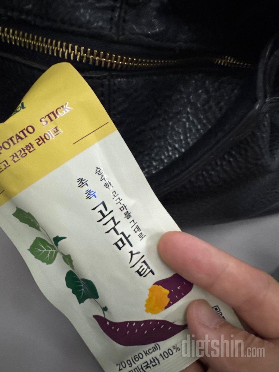 촉촉함은 전혀 없고 푸석합니다