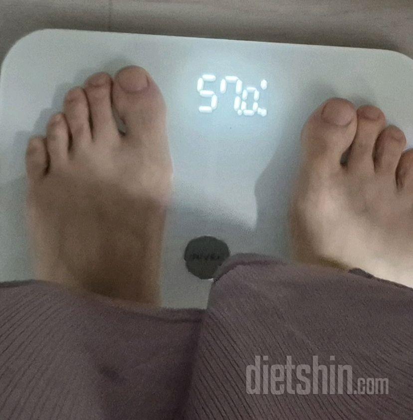 7일 아침 몸무게 재기25일차 성공!