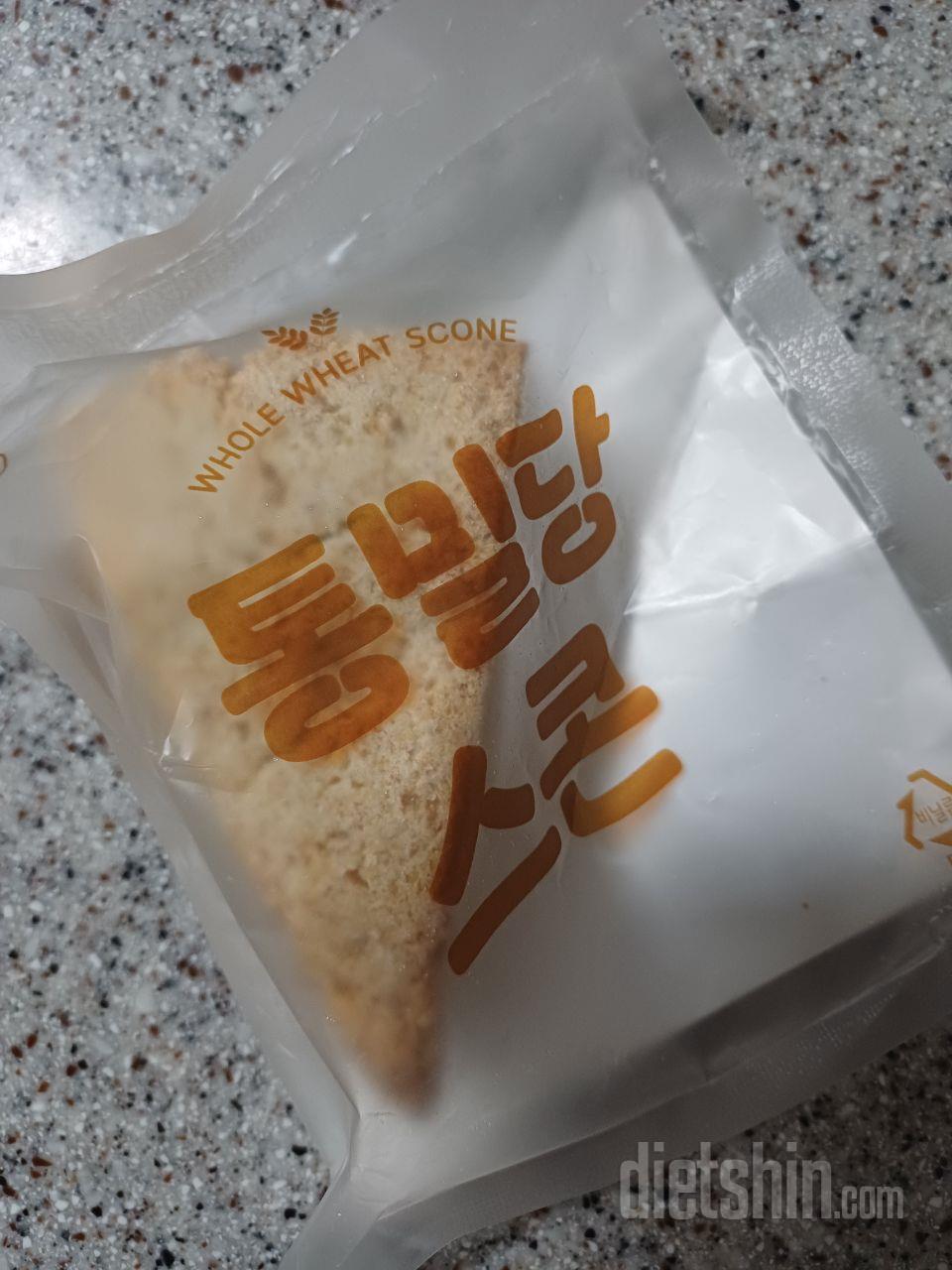 득템 행운 스콘 인네 맛있어요