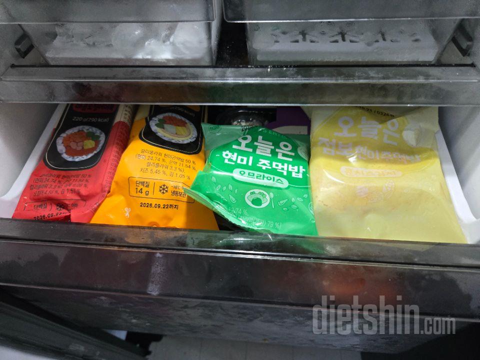 도시락과 함께 시켜 봤어요
귀리가 톡