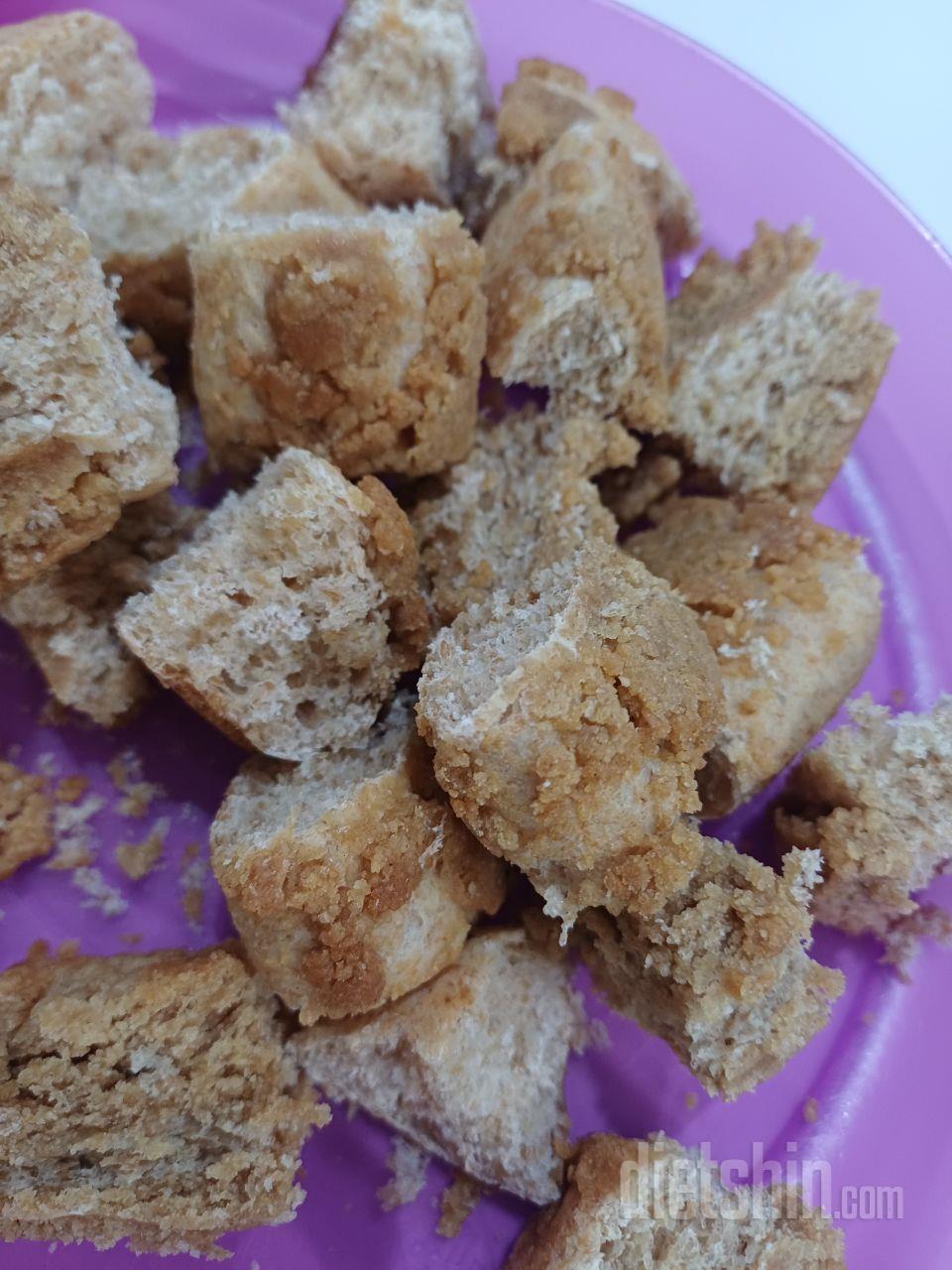 식단중이었는데 소보로를 너무 좋아해서