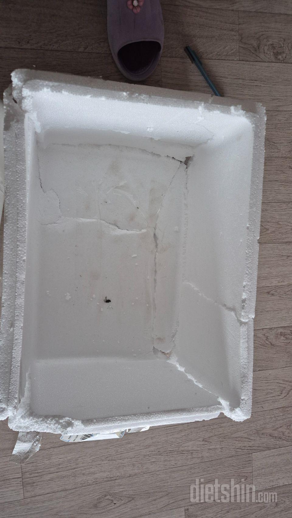 앞전에도 한번 배송왔을때 빵이 새제품