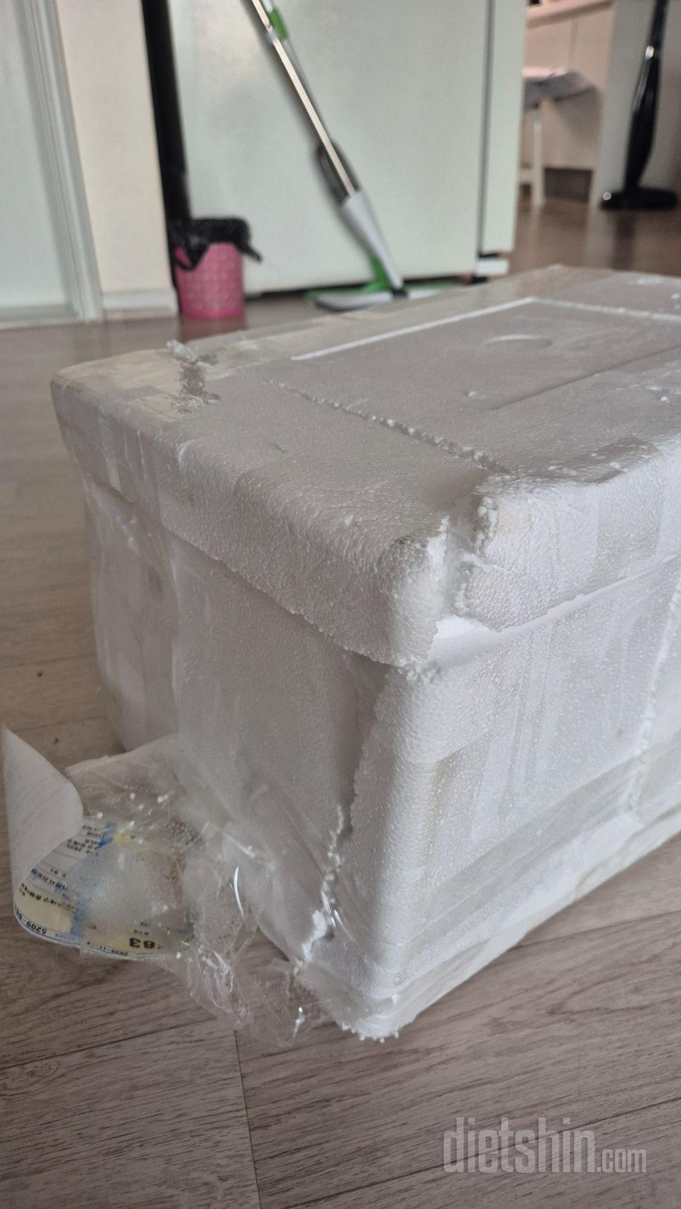 앞전에도 한번 배송왔을때 빵이 새제품