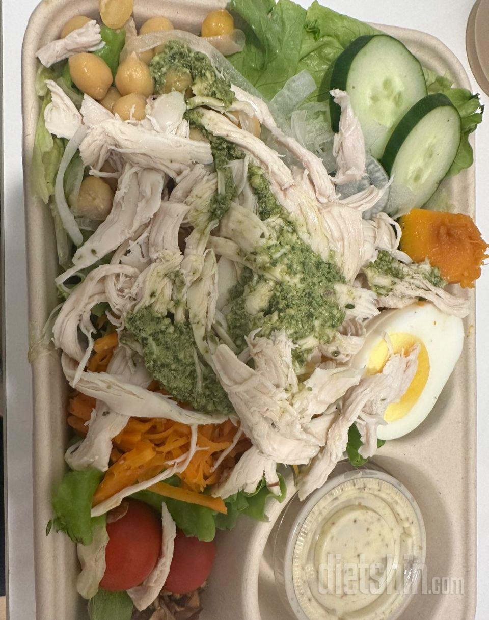 크림치즈 스테이크는 식단 중간중간에