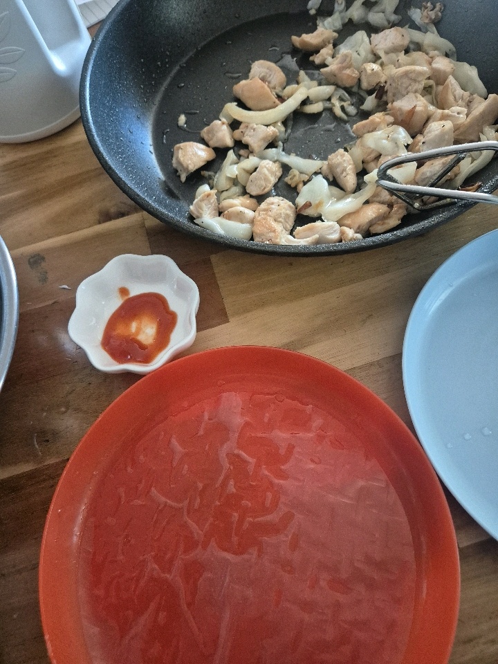 12월 01일( 점심식사 908kcal)