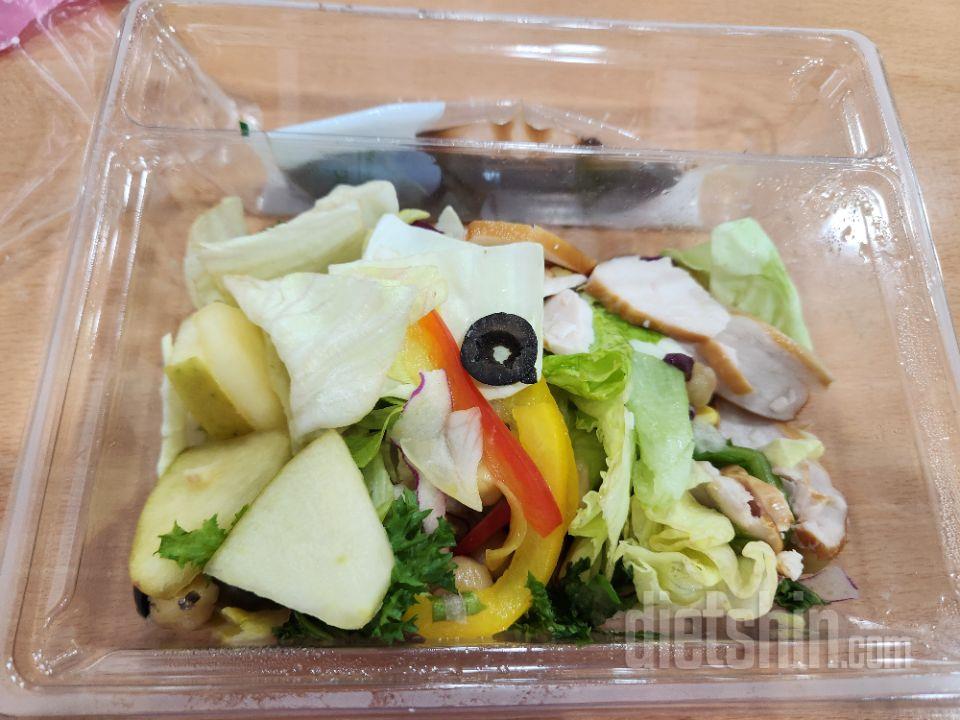 훈제닭가슴살 맛있네요😆