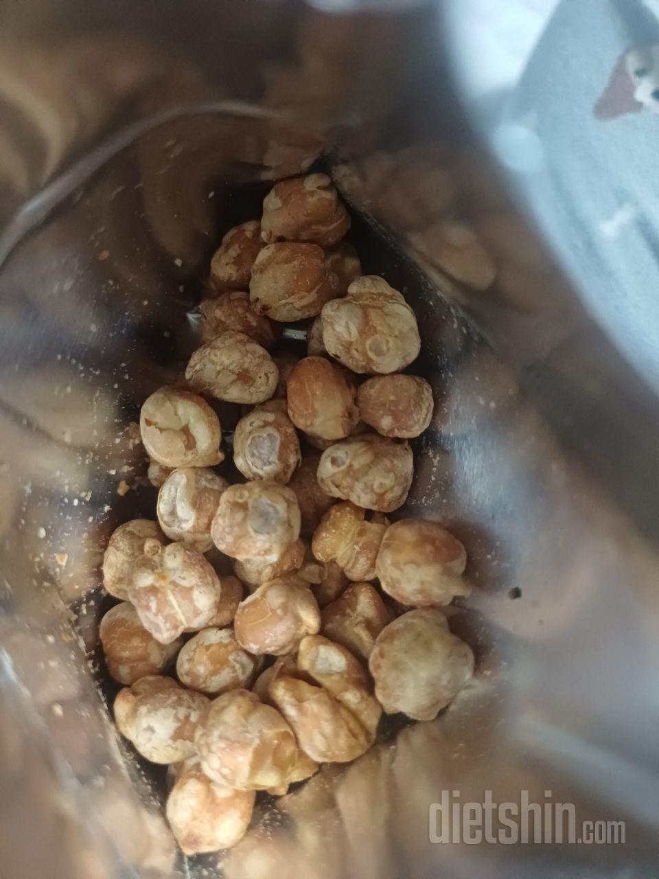 생각보다 양이 많네요 
이거 먹웈 물