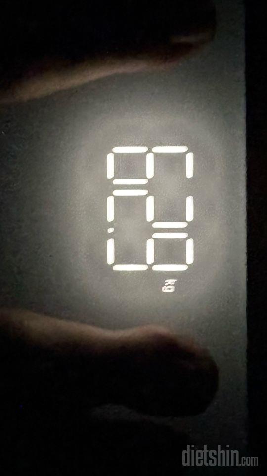 7일 아침 몸무게 재기31일차 성공!