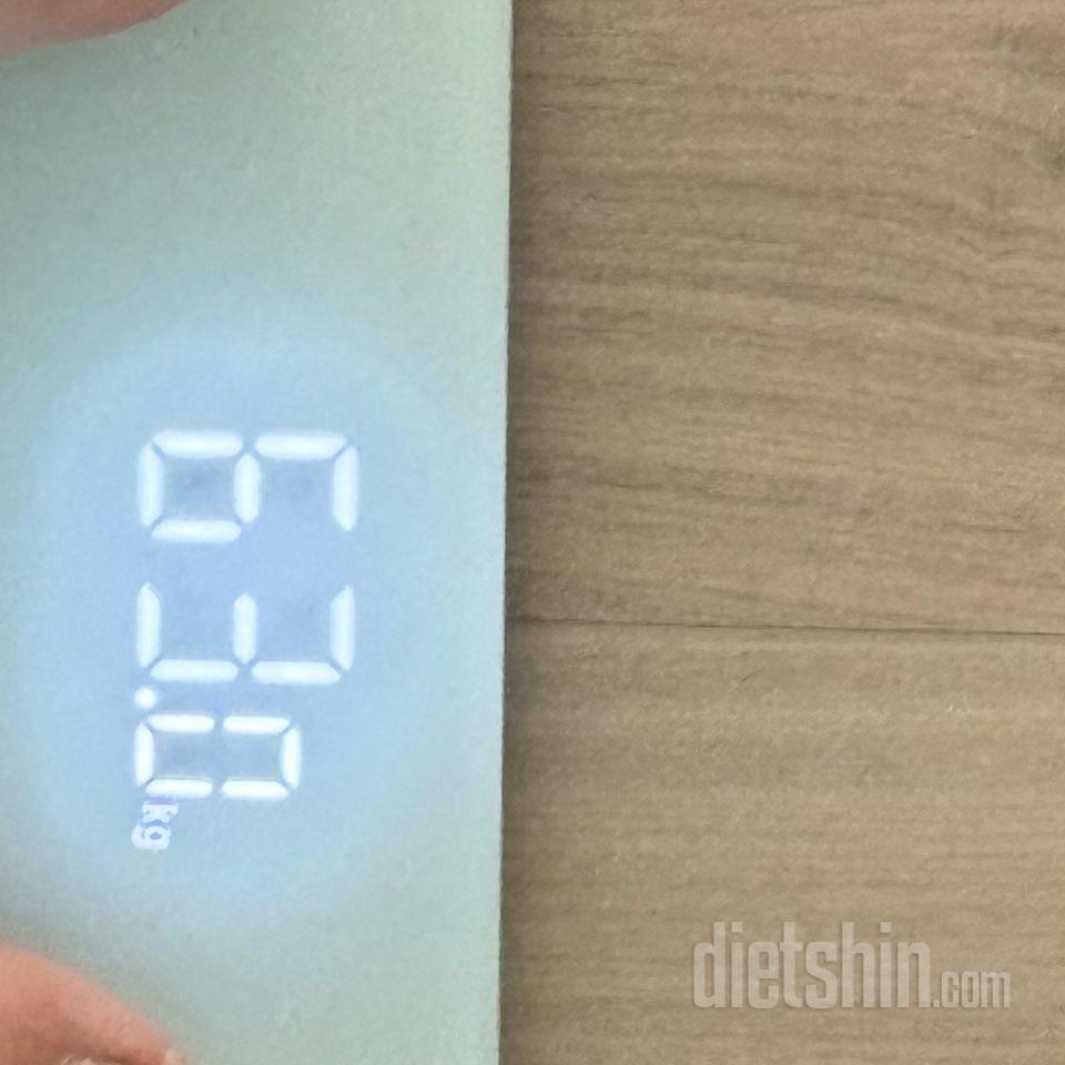 7일 아침 몸무게 재기 1일차 성공!