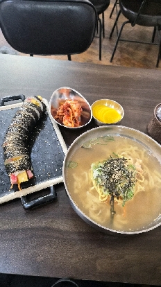 12월 03일( 점심식사 )