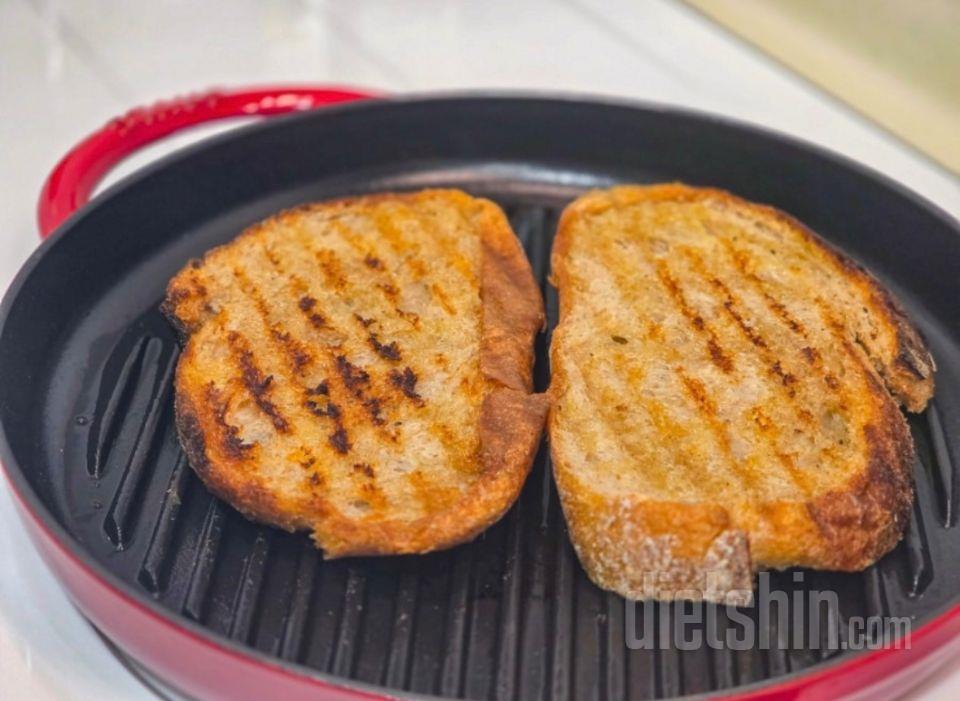 닭가슴살 스테이크 단독으로 먹기에 이