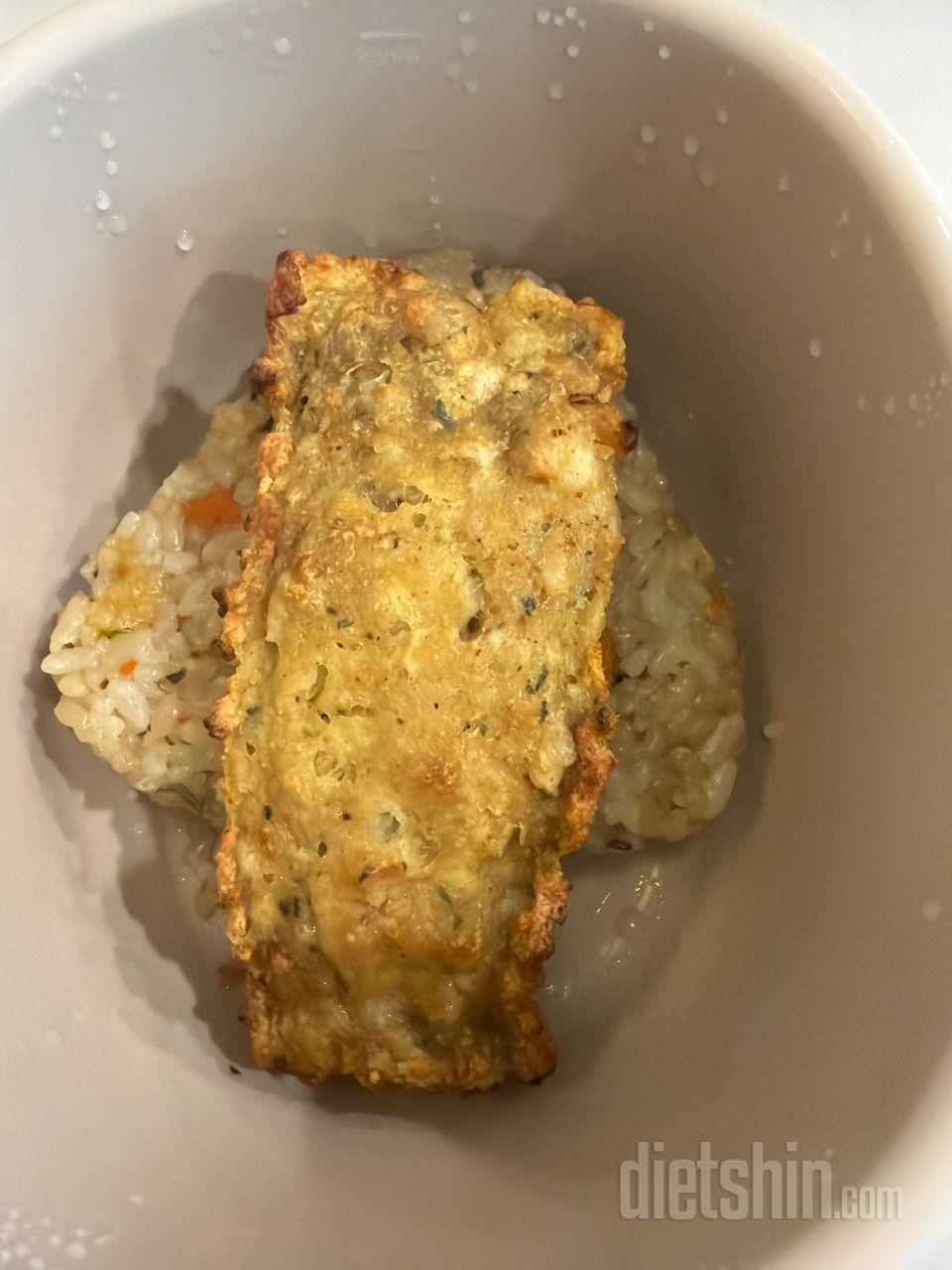 저번에는 떡갈비랑 매콤야채? 시키고