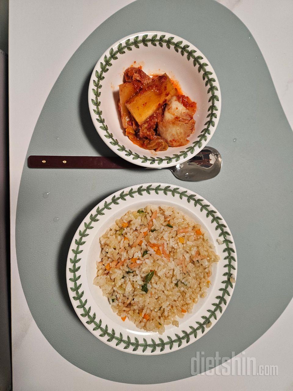 한끼해결하기 너무편한데 맛은쵝오
특히