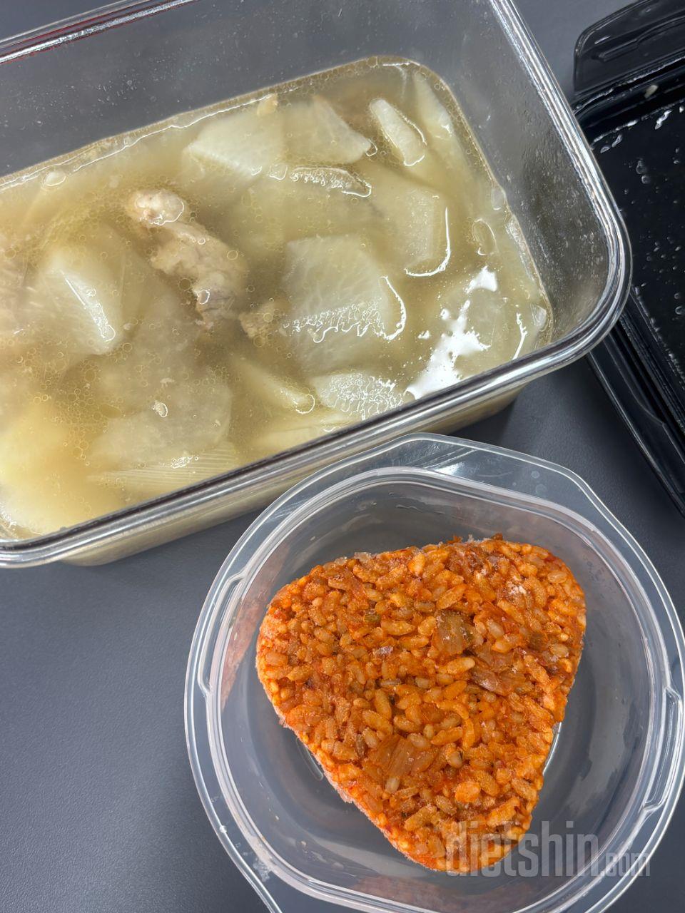 점보 현미 주먹밥 중에 콘치즈김치 최