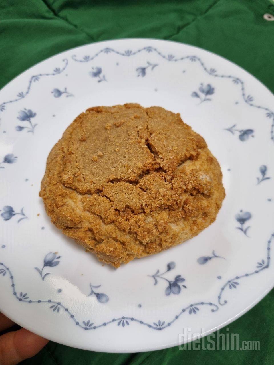 식단빵을 찾던 중 비건 소보로 빵을