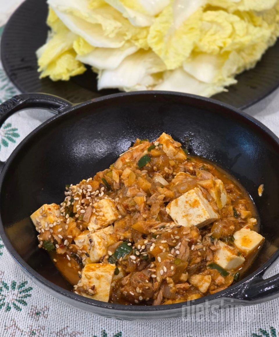 두부닭볶음으로 칼칼하게 먹다가 간혹