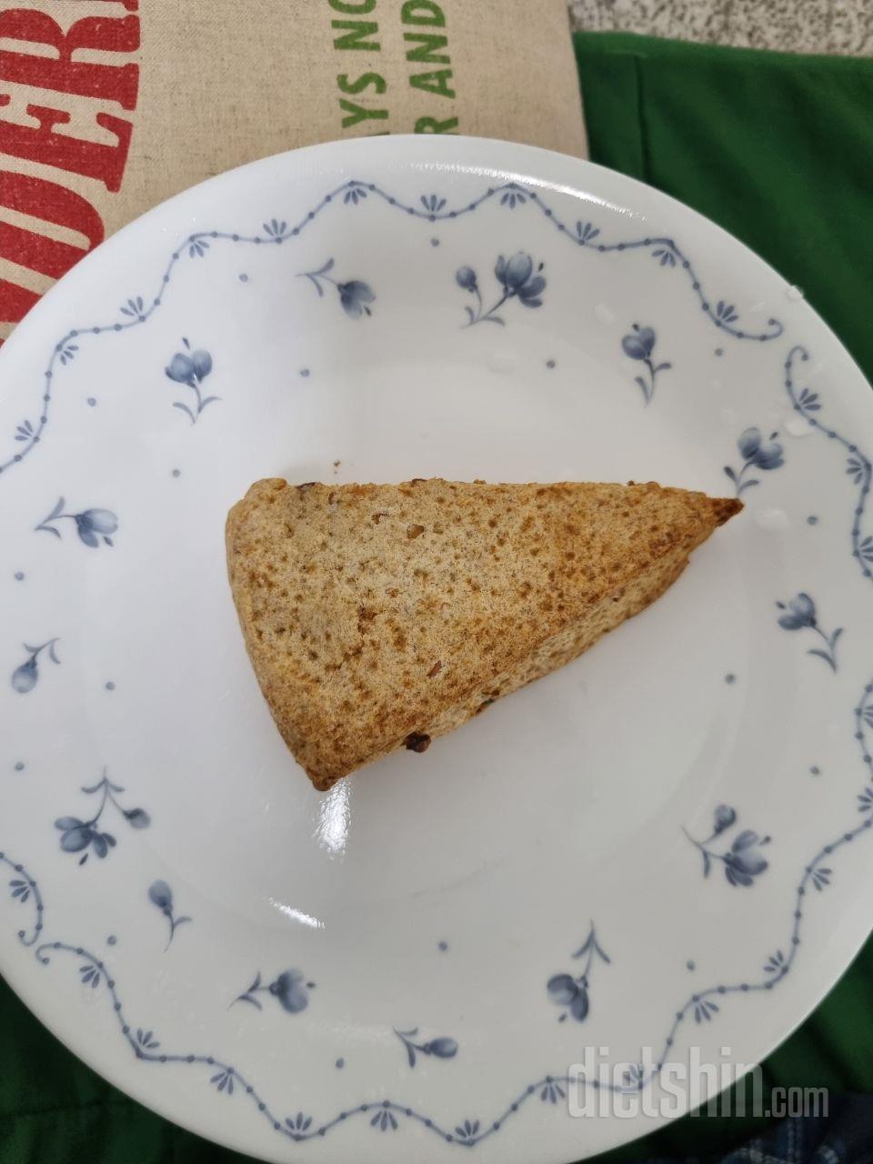 다이어트 하다가 당떨어지고 디저트나