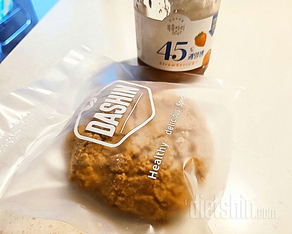 통밀당 소보로빵은 제가 제일 좋아하는