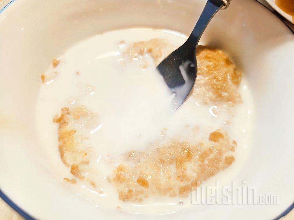 통밀당 소보로빵은 제가 제일 좋아하는