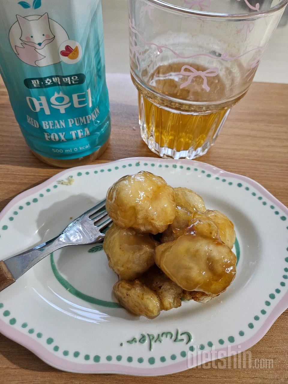 반반 소세지 치즈조합이 머말모입니다
