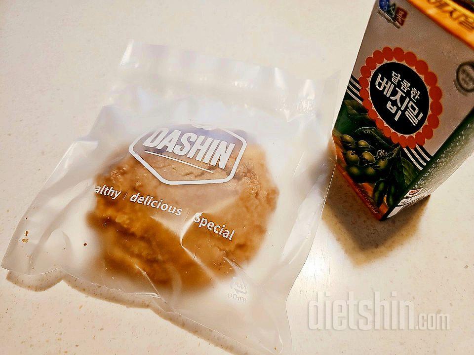 제가 제일 좋아하는 소보로빵이에요!