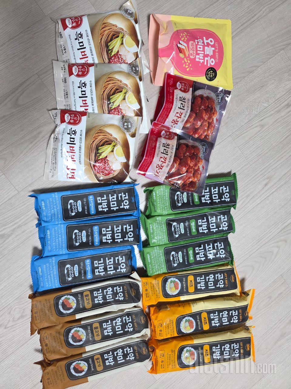 꼬마김밥시리즈 거의 다 먹어봤는데
저