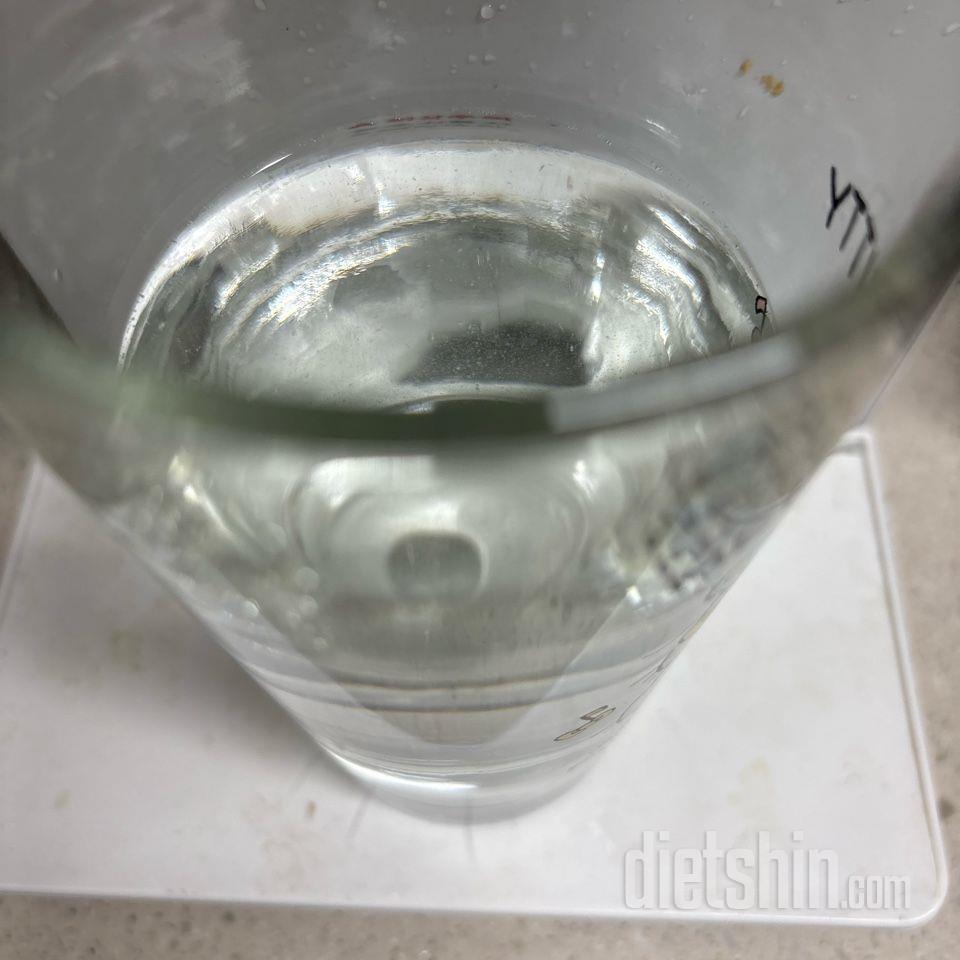 30일 하루 2L 물마시기 1일차 성공!