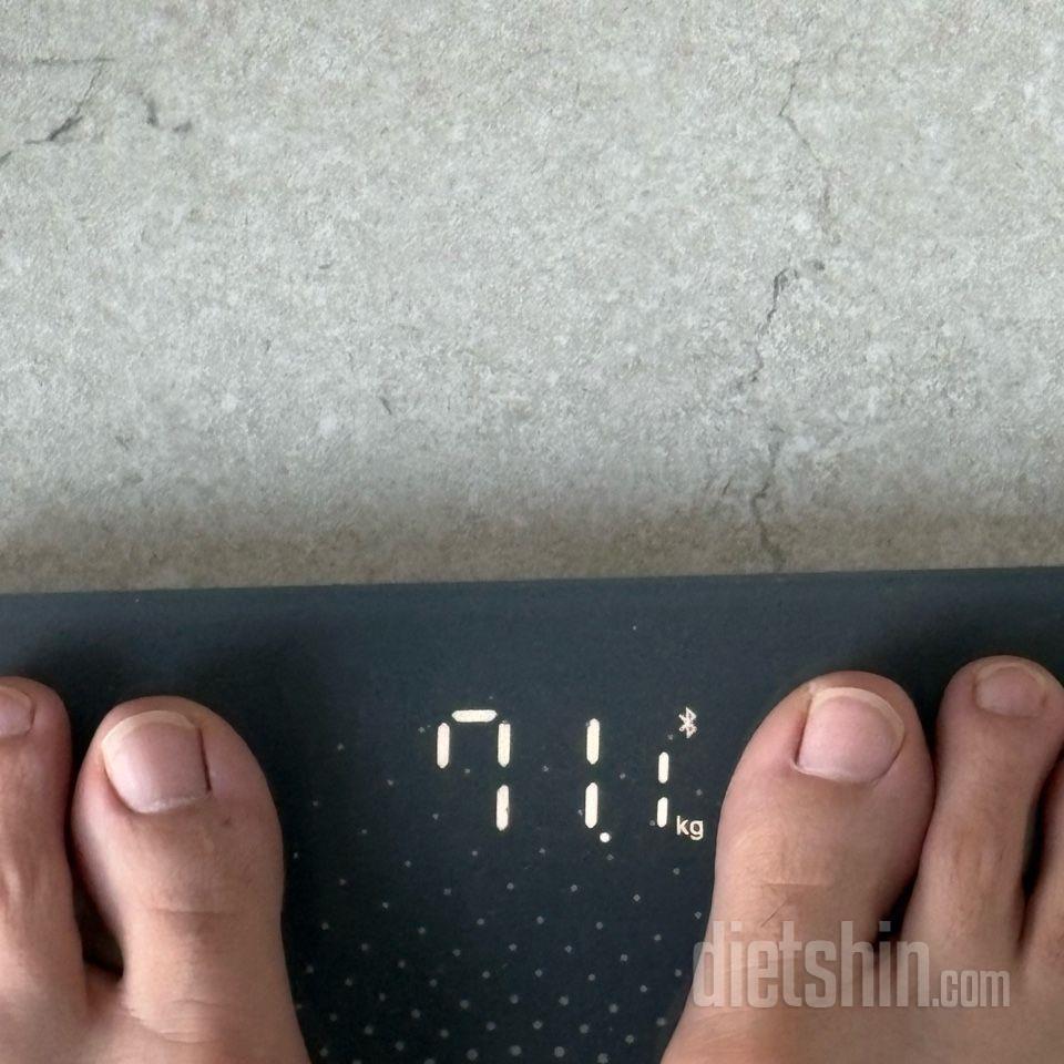 7일 아침 몸무게 재기2일차 성공!