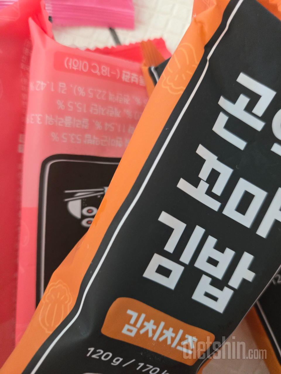 김밥 맛나용 ㅎㅎㅎ
꼬마미니미  치즈