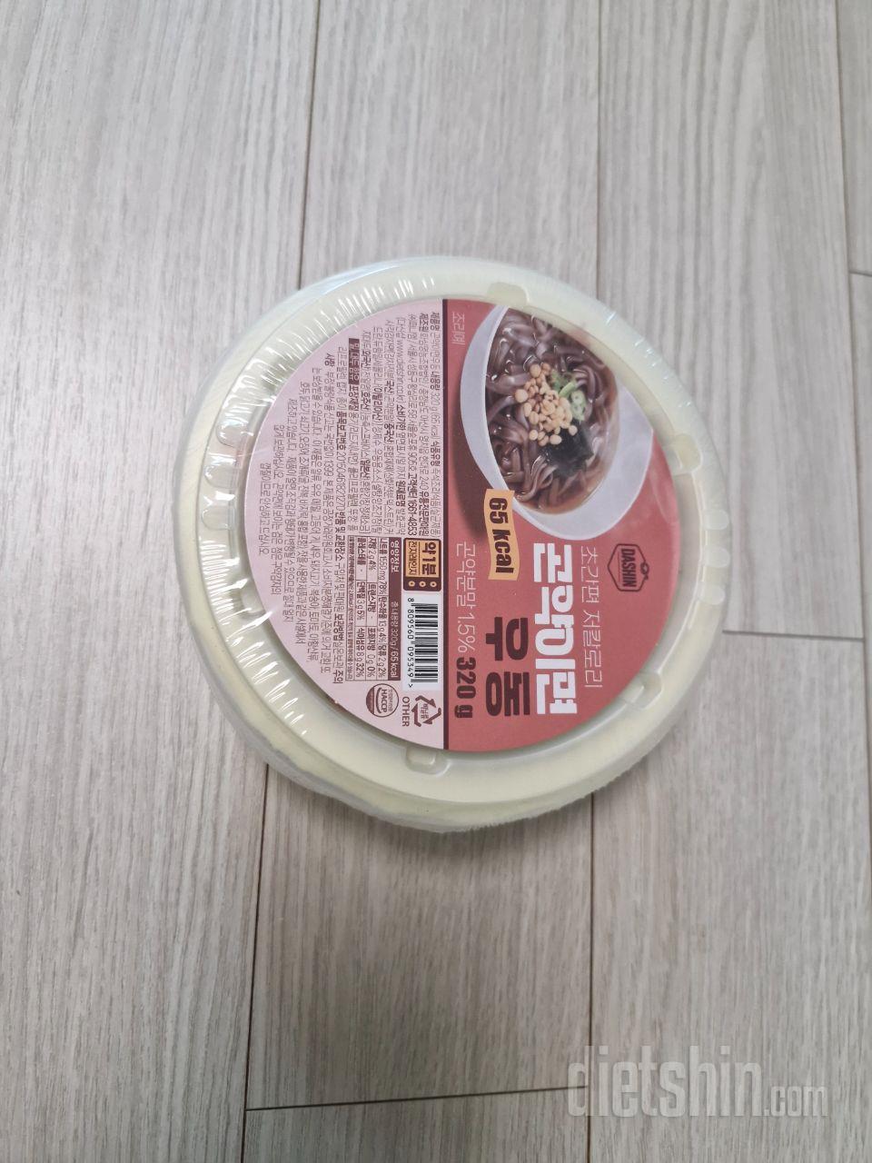 곤약면 칼로리도 낮고 맛도 있네요.