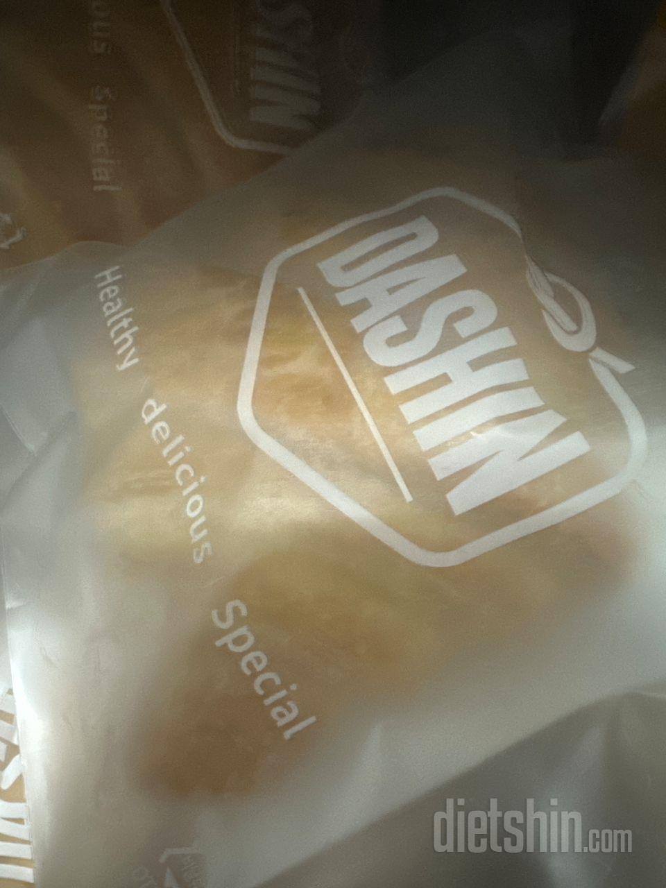 전자레인지에 넉넉히 돌리면 바삭하고