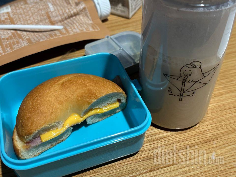 두부베이글이라 맛이 이상할까 걱정했는