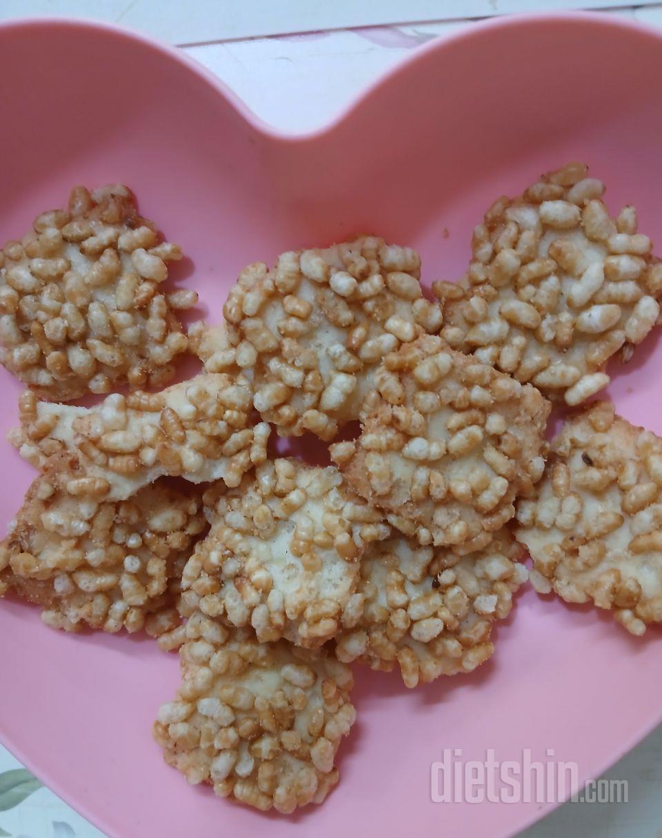 담백하고 맛있어요 많이 달지 않아요