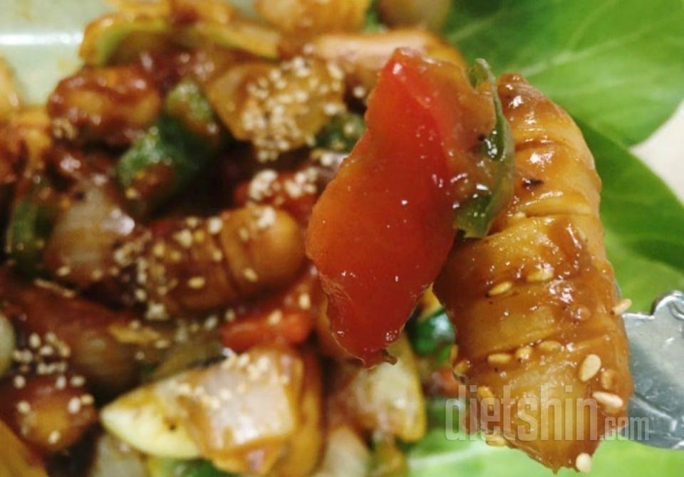 원래는 삶은달걀에 간단히 뿌려먹거나