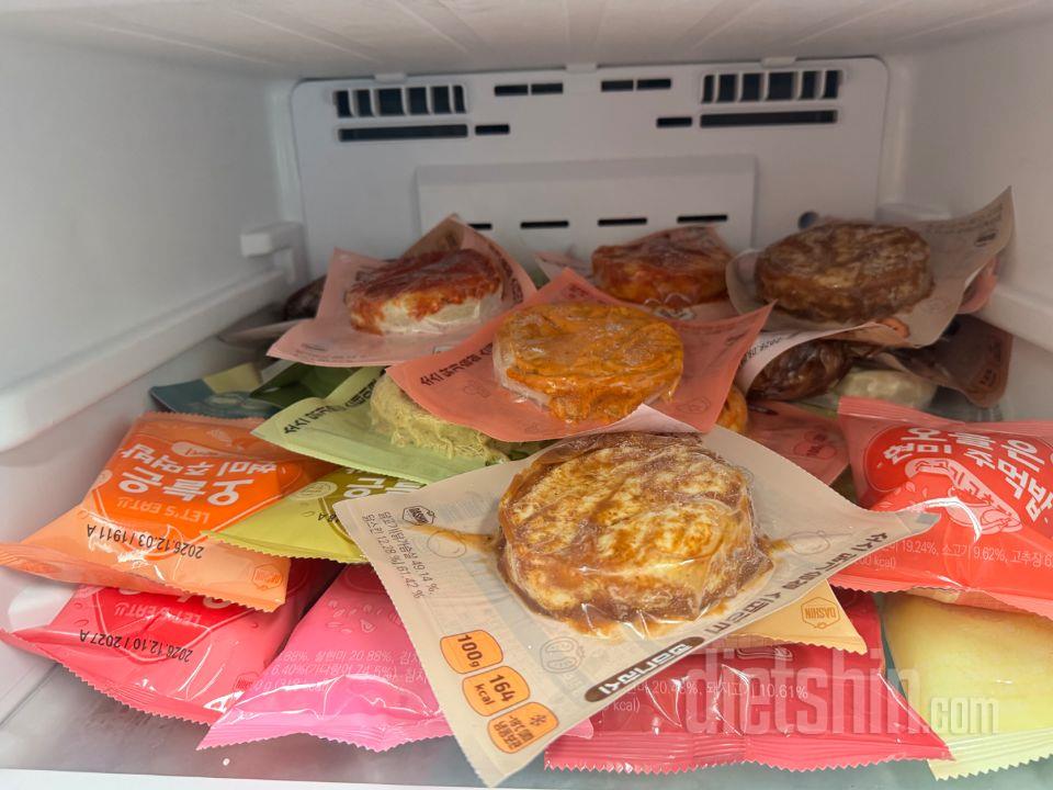 두번째 주문해서 먹고 있습니가ㅣ다 맛