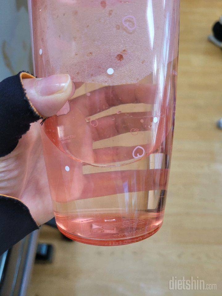 30일 하루 2L 물마시기 1일차 성공!