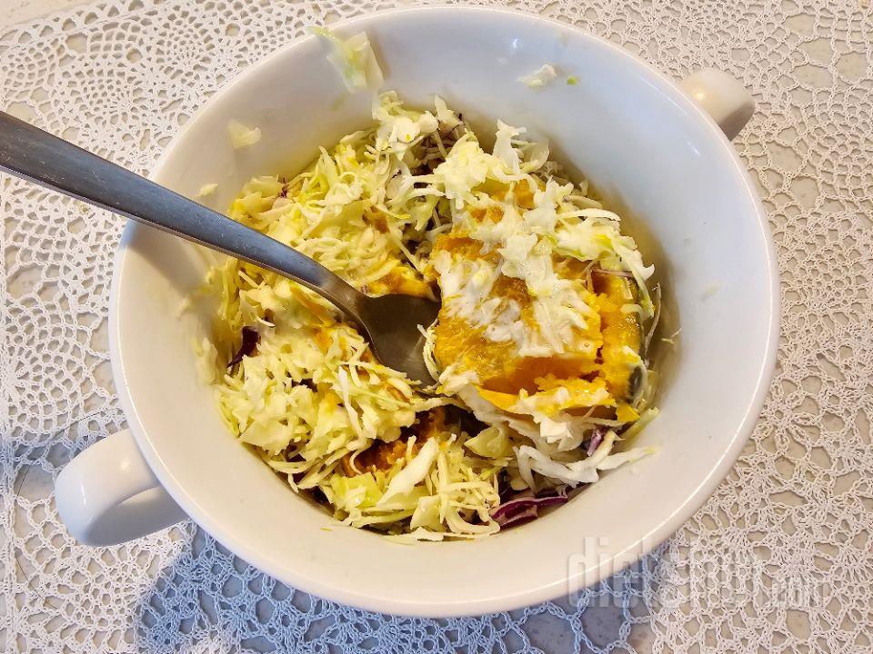 샐러드가 정말 신신하고, 세척 필요