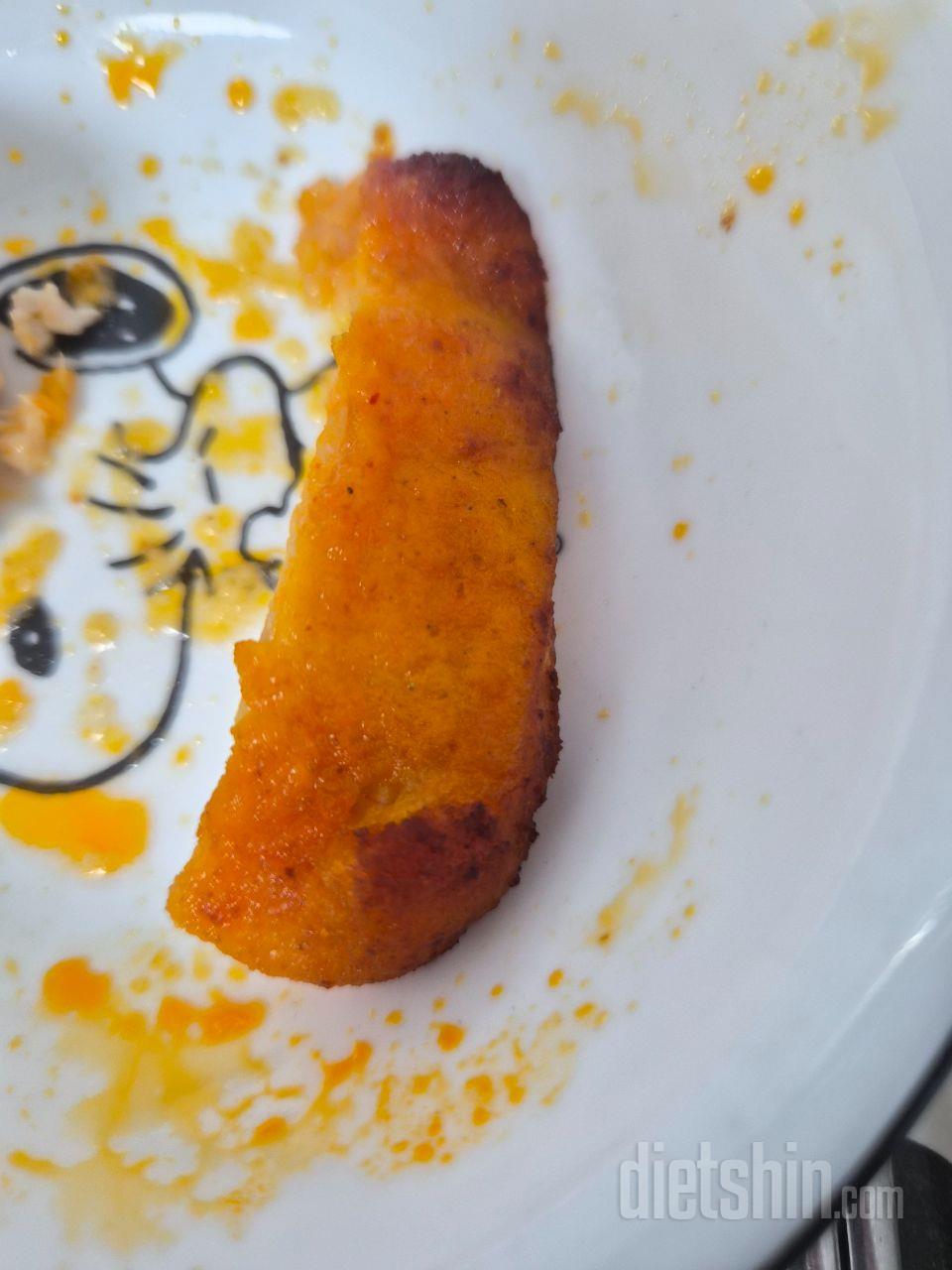 매콤 맛은 처음 시켜봤는데 맛있긴 하