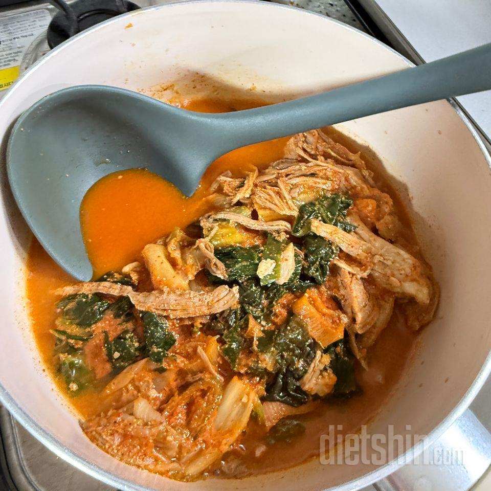 고기도 많이 들어있고 이칼로리로 먹을