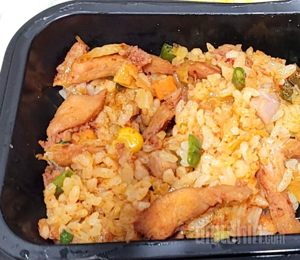 다신반상(불닭덮밥)부터 먹어보고있는데