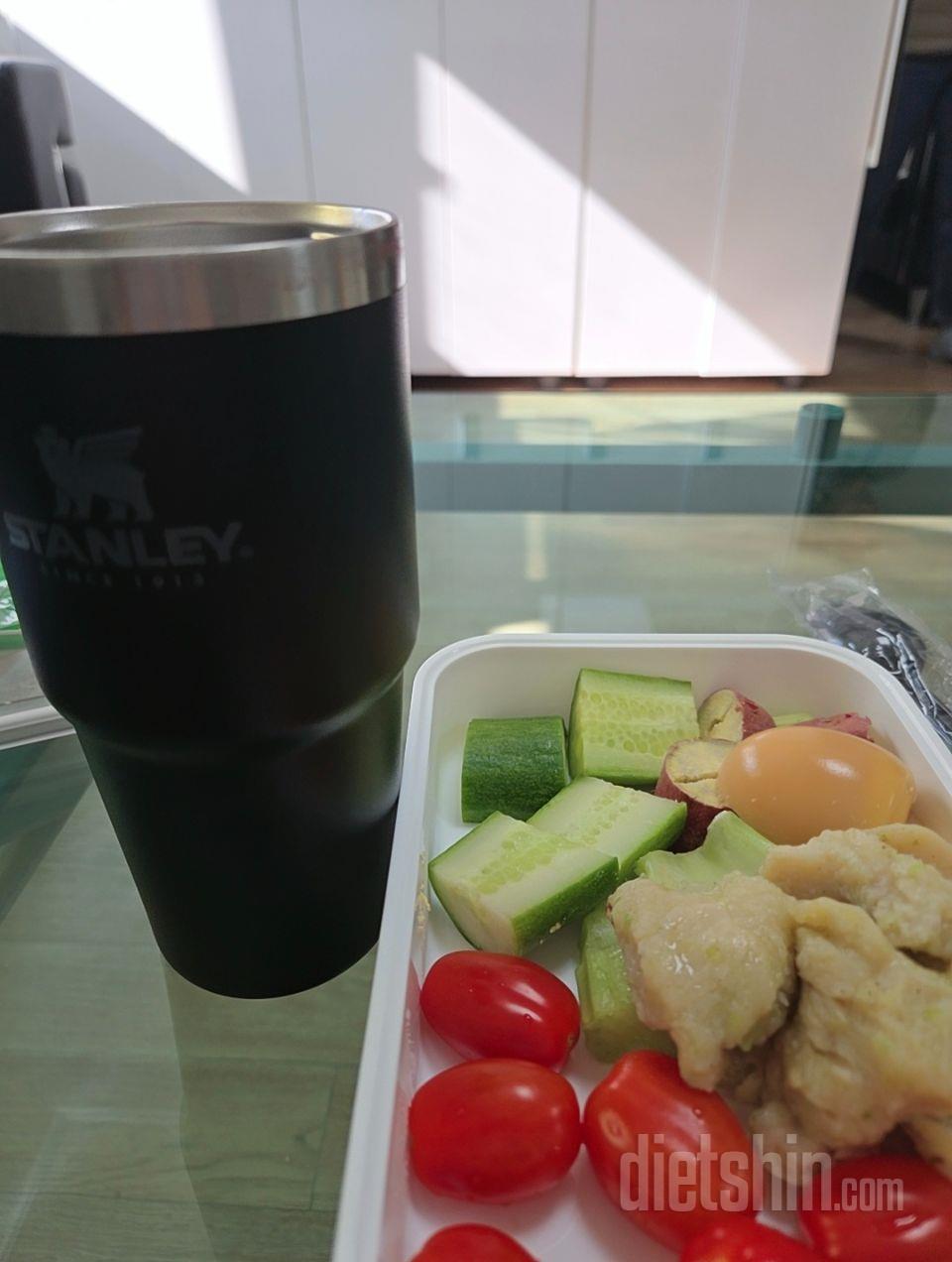 식단에 많이 도움돼서 재구매했어요~^