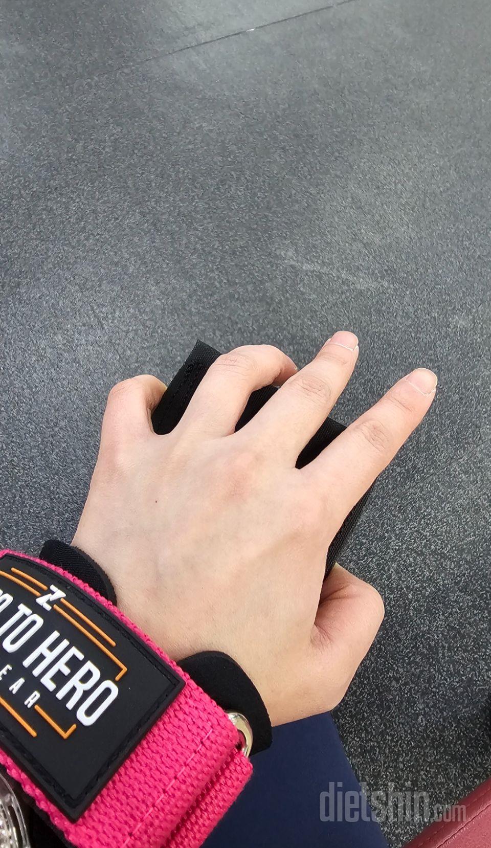 식단에 많이 도움돼서 재구매했어요~^