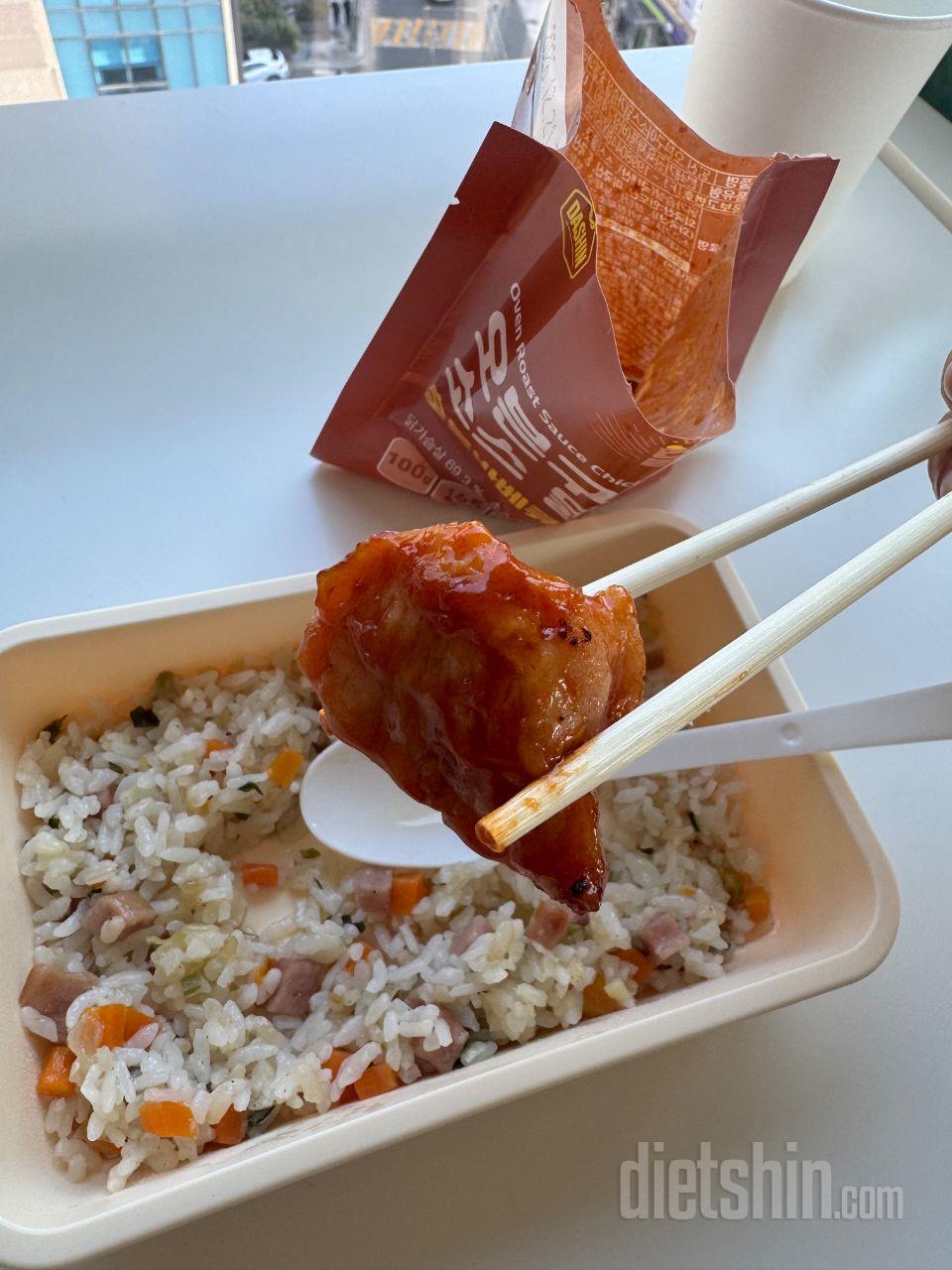 오동통하고 부드럽고 소스도 맛있어서