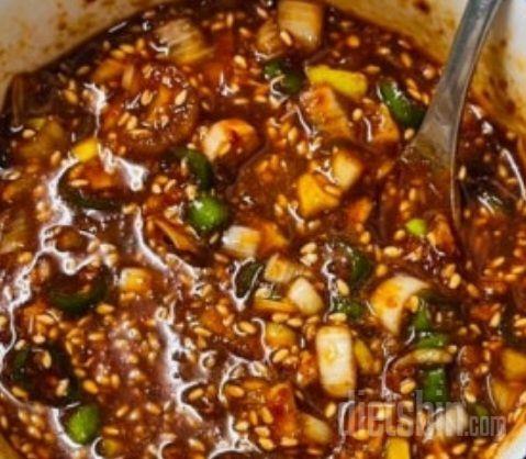 고기랑 숙주 등 속재료는 따로 넣어야